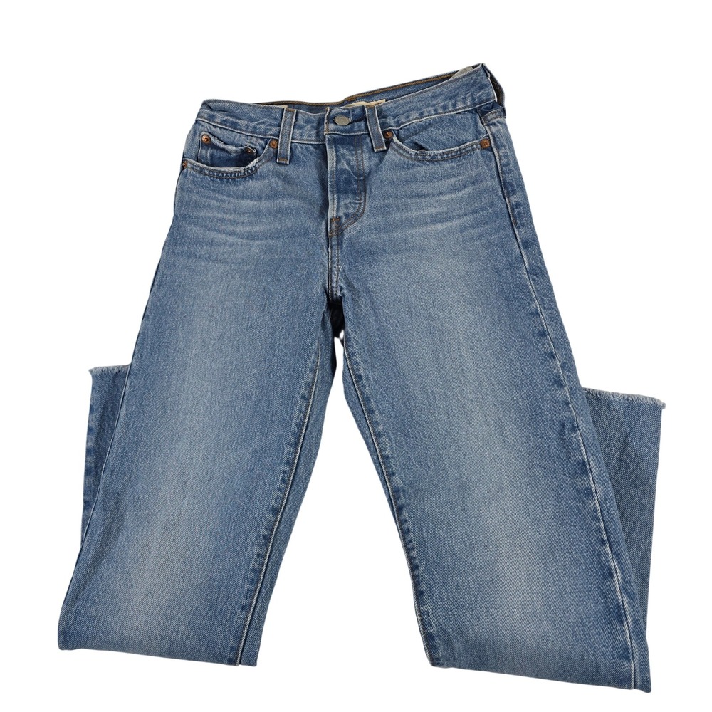 Levi's Wedgie Jeans Women's 25 Light Wash High Rise‎ Raw Hem